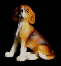 Porthos (customized beagle figure by Schleich)